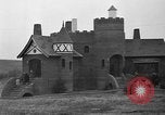 Standbild Kinder in der Werkstatt Santa Claus Indiana USA, 1936, aus Sekunde 46 historischem Filmmaterial Videoclip 65675073146