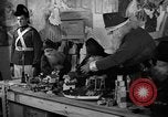 Standbild Kinder in der Werkstatt Santa Claus Indiana USA, 1936, aus Sekunde 55 historischem Filmmaterial Videoclip 65675073146