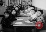 Immagine di I bambini tibetani Baden-Wurttemberg Germania, 1963, secondo 36 filmato di repertorio 65675073168