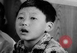 Immagine di I bambini tibetani Baden-Wurttemberg Germania, 1963, secondo 43 filmato di repertorio 65675073168