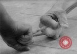 Immagine di Dito wrestling Baviera Germania, 1963, secondo 37 filmato di repertorio 65675073171