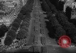 Image Défilé de libération Paris France, 1945, de la seconde 8 séquences d'archives historiques vidéo 65675073175