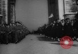 Image Défilé de libération Paris France, 1945, de la seconde 16 séquences d'archives historiques vidéo 65675073175