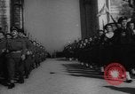 Image Défilé de libération Paris France, 1945, de la seconde 18 séquences d'archives historiques vidéo 65675073175