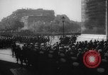 Image Défilé de libération Paris France, 1945, de la seconde 24 séquences d'archives historiques vidéo 65675073175
