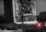 Image Défilé de libération Paris France, 1945, de la seconde 26 séquences d'archives historiques vidéo 65675073175