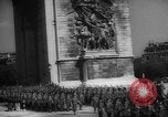 Image Défilé de libération Paris France, 1945, de la seconde 28 séquences d'archives historiques vidéo 65675073175