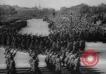 Image Défilé de libération Paris France, 1945, de la seconde 57 séquences d'archives historiques vidéo 65675073175