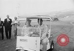 Standbild Präsident Dwight D Eisenhower spielt Golf Pebble Beach California USA, 1955, aus Sekunde 7 historischem Filmmaterial Videoclip 65675073187