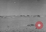 Standbild Öl bohren Algerien, 1958, aus Sekunde 31 historischem Filmmaterial Videoclip 65675073194