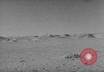 Standbild Öl bohren Algerien, 1958, aus Sekunde 34 historischem Filmmaterial Videoclip 65675073194