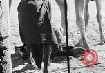 Standbild Öl bohren Algerien, 1958, aus Sekunde 37 historischem Filmmaterial Videoclip 65675073194