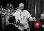 Immagine di Papa Pio XII Città del Vaticano Roma Italia, 1952, secondo 35 filmato di repertorio 65675073195