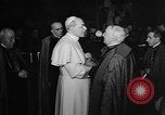 Immagine di Papa Pio XII Città del Vaticano Roma Italia, 1952, secondo 43 filmato di repertorio 65675073195