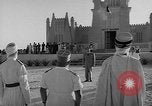 Image Meharistes le Hoggar Algérie, 1954, de la seconde 10 séquences d'archives historiques vidéo 65675073200