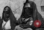 Image Meharistes le Hoggar Algérie, 1954, de la seconde 14 séquences d'archives historiques vidéo 65675073200