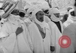 Image Meharistes le Hoggar Algérie, 1954, de la seconde 19 séquences d'archives historiques vidéo 65675073200