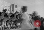 Image Meharistes le Hoggar Algérie, 1954, de la seconde 23 séquences d'archives historiques vidéo 65675073200