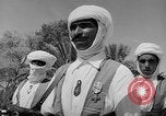 Image Meharistes le Hoggar Algérie, 1954, de la seconde 37 séquences d'archives historiques vidéo 65675073200