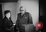 Immagine di Elezione Canada, 1957, secondo 54 filmato di repertorio 65675073201
