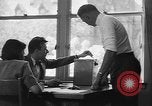 Immagine di Elezioni Ottawa Ontario Canada, 1957, secondo 45 filmato di repertorio 65675073202