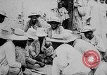 Immagine di Natives gamble Haiti West Indies, 1925, secondo 15 filmato di repertorio 65675073254