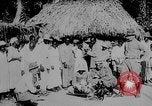 Immagine di Natives gamble Haiti West Indies, 1925, secondo 25 filmato di repertorio 65675073254