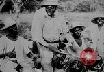 Immagine di Ad Haiti i civili Haiti West Indies, 1925, secondo 9 filmato di repertorio 65675073257