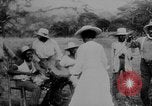 Immagine di Ad Haiti i civili Haiti West Indies, 1925, secondo 30 filmato di repertorio 65675073257