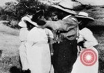 Immagine di Ad Haiti i civili Haiti West Indies, 1925, secondo 49 filmato di repertorio 65675073257