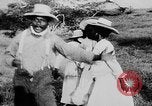 Immagine di Ad Haiti i civili Haiti West Indies, 1925, secondo 56 filmato di repertorio 65675073257