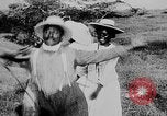 Immagine di Ad Haiti i civili Haiti West Indies, 1925, secondo 58 filmato di repertorio 65675073257