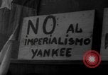 Image Rallye en Espagne contre l'intervention américaine au Vietnam Madrid Espagne, 1967, de la seconde 8 séquences d'archives historiques vidéo 65675073276
