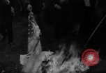 Image Rallye en Espagne contre l'intervention américaine au Vietnam Madrid Espagne, 1967, de la seconde 21 séquences d'archives historiques vidéo 65675073276