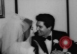 Standbild Elvis Presley heiratet Priscilla Beaulieu Ann Las Vegas Nevada USA, 1967, aus Sekunde 19 historischem Filmmaterial Videoclip 65675073282