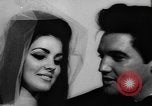 Standbild Elvis Presley heiratet Priscilla Beaulieu Ann Las Vegas Nevada USA, 1967, aus Sekunde 24 historischem Filmmaterial Videoclip 65675073282