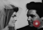 Standbild Elvis Presley heiratet Priscilla Beaulieu Ann Las Vegas Nevada USA, 1967, aus Sekunde 25 historischem Filmmaterial Videoclip 65675073282
