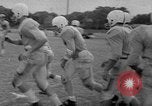 Image pratique de football Alabama United States USA, 1967, de la seconde 33 séquences d'archives historiques vidéo 65675073283