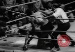 Standbild weltweit Junior Welterweight Boxing Japan, 1967, aus Sekunde 26 historischem Filmmaterial Videoclip 65675073284