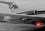 Standbild strahlturbine Passagierflugzeuge Bremen Deutschland, 1967, aus Sekunde 11 historischem Filmmaterial Videoclip 65675073286