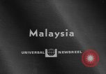 Image fire cérémonie de marche Kuala Lumpur Malaisie, 1967, de la seconde 3 séquences d'archives historiques vidéo 65675073290