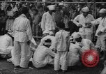 Image fire cérémonie de marche Kuala Lumpur Malaisie, 1967, de la seconde 7 séquences d'archives historiques vidéo 65675073290
