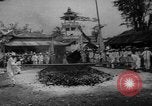 Image fire cérémonie de marche Kuala Lumpur Malaisie, 1967, de la seconde 23 séquences d'archives historiques vidéo 65675073290