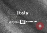 Immagine di Sfilata di moda Firenze Italia, 1967, secondo 1 filmato di repertorio 65675073297