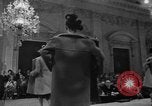 Immagine di Sfilata di moda Firenze Italia, 1967, secondo 39 filmato di repertorio 65675073297