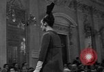 Immagine di Sfilata di moda Firenze Italia, 1967, secondo 55 filmato di repertorio 65675073297