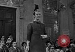 Immagine di Sfilata di moda Firenze Italia, 1967, secondo 58 filmato di repertorio 65675073297