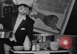 Image spectacle de clowns New York United States USA, 1967, de la seconde 5 séquences d'archives historiques vidéo 65675073298
