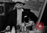 Image spectacle de clowns New York United States USA, 1967, de la seconde 9 séquences d'archives historiques vidéo 65675073298