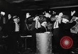 Image spectacle de clowns New York United States USA, 1967, de la seconde 31 séquences d'archives historiques vidéo 65675073298